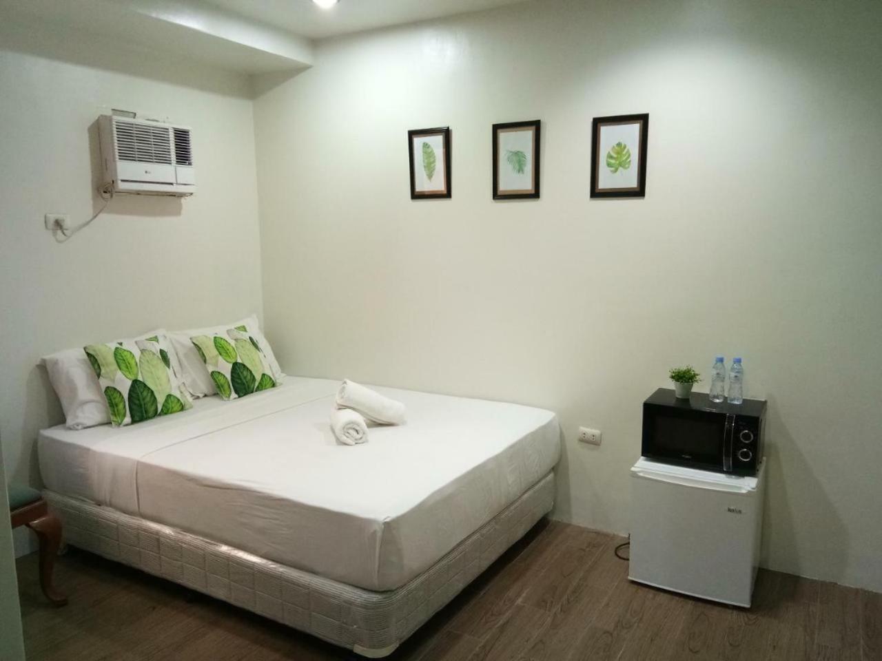 Mca Suites By Hiverooms Cebu Buitenkant foto