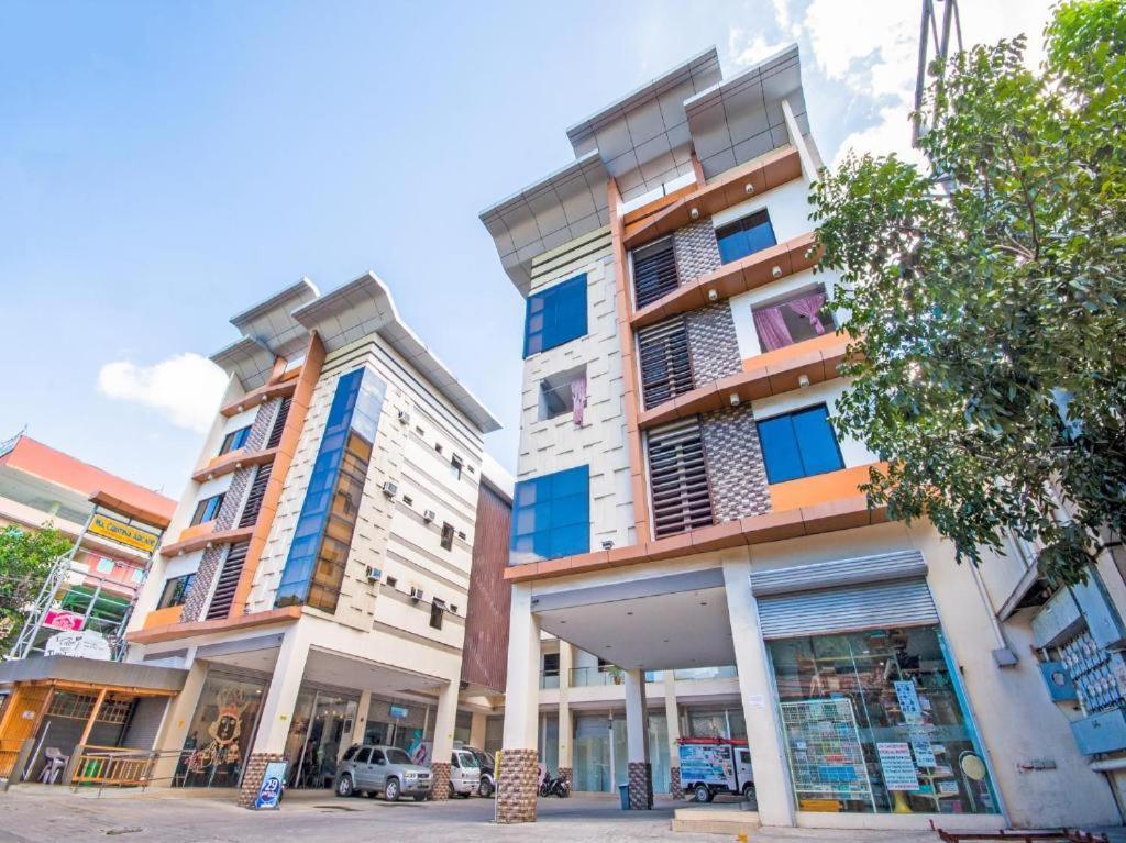 Mca Suites By Hiverooms Cebu Buitenkant foto